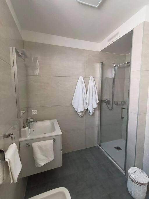Design Apartment Melano Lake Eksteriør bilde