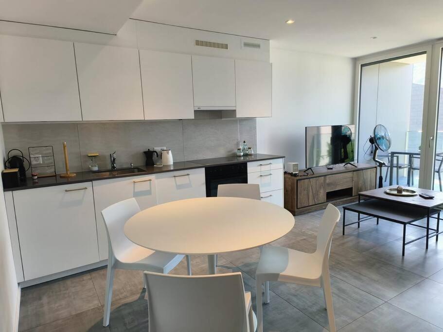Design Apartment Melano Lake Eksteriør bilde
